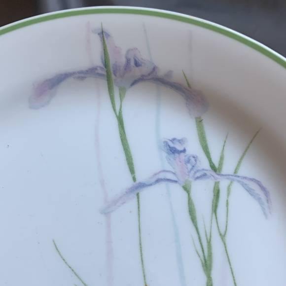 Corelle Shadow Iris side dish plate - Picture 4 of 6